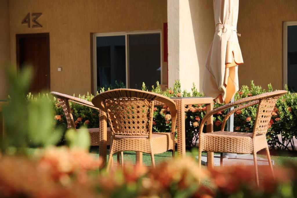 Beach Time Villas Hotel Yidda Exterior foto